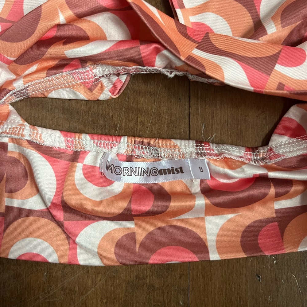 Geometric Patterned Tank Top - Picture 2 of 4